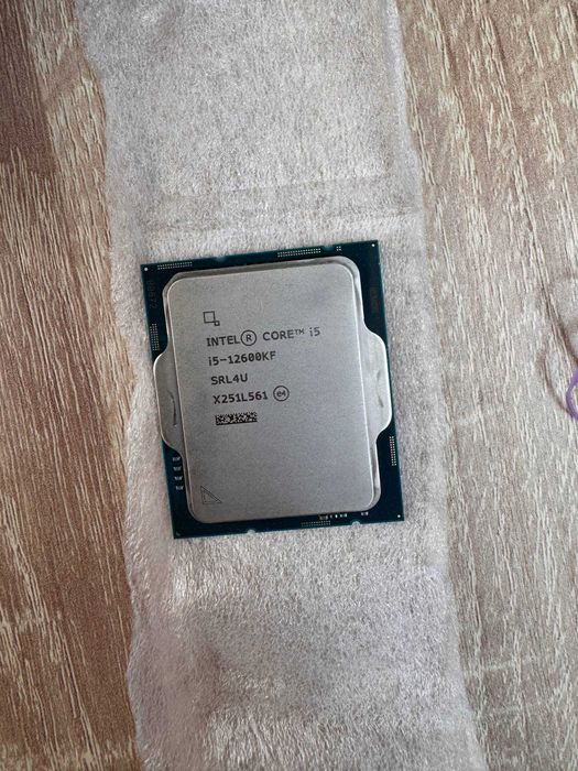 Процессор Intel Core i5 12600KF