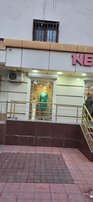 Сдаётся в аренда 10 кв метров госпитальный рынок центр города