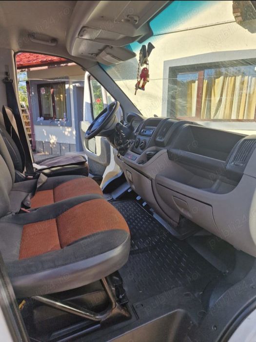 Vând Fiat Ducato cabina dubla 7 locuri
