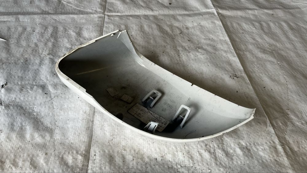 Капак на ляво огледало VW Golf 6 (2008-2013)