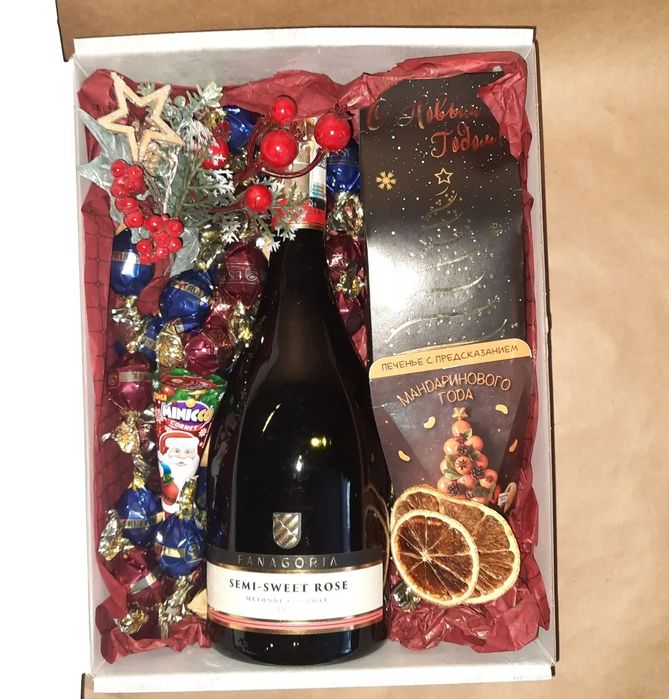 Подарки( боксы ,букеты)