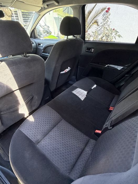 Ford Mondeo 2005 Ghia Automat 2.0tdci 131cp
