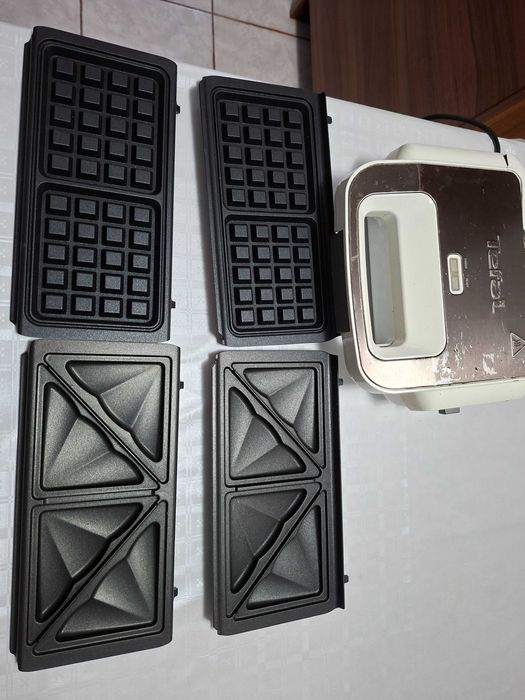 Set 2 tavite sandwick maker + set 2 tavite grofe Tefal