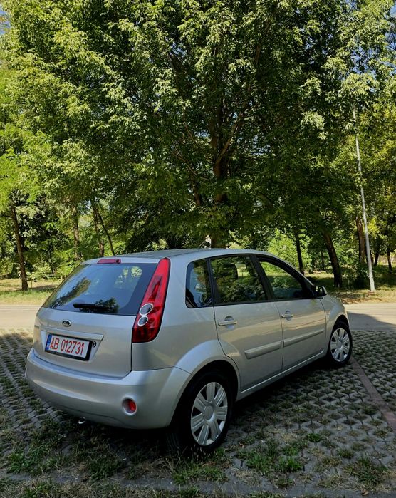 Fiesta Edition 1.3 benzină  Pe lanț  158400 KM  import recent germania