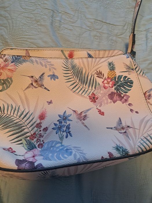 Парфоа чанта с дълга дръжка