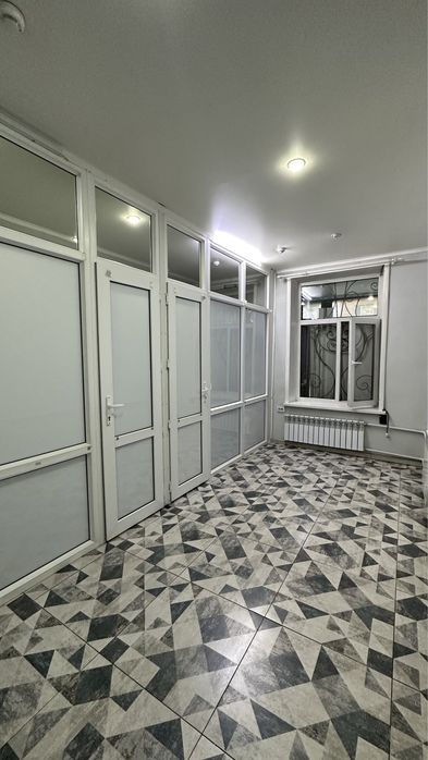 Продам ком.помещение 84 кв.м .