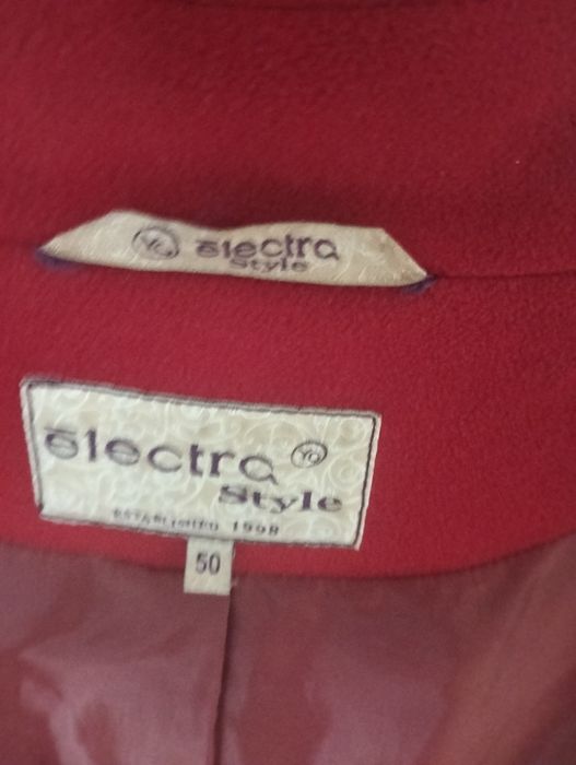 Продаю женское пальто