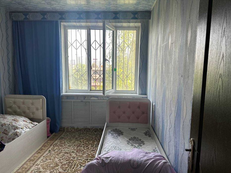 4 комнатная ориентир ЖК Казахстан, 90м2 с ремонтом и обстановкой