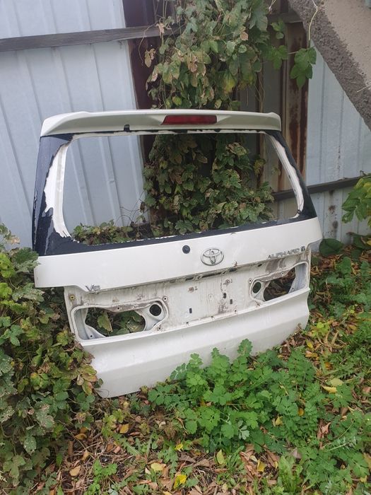 Продам задний дверь на Альфард