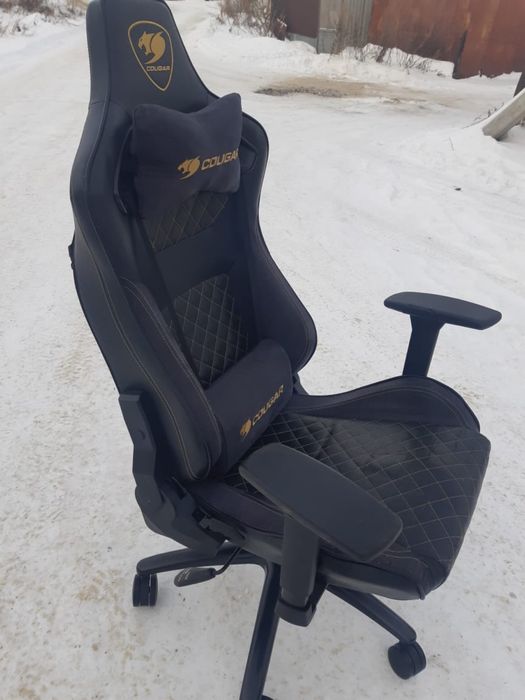 продаю игровое кресло