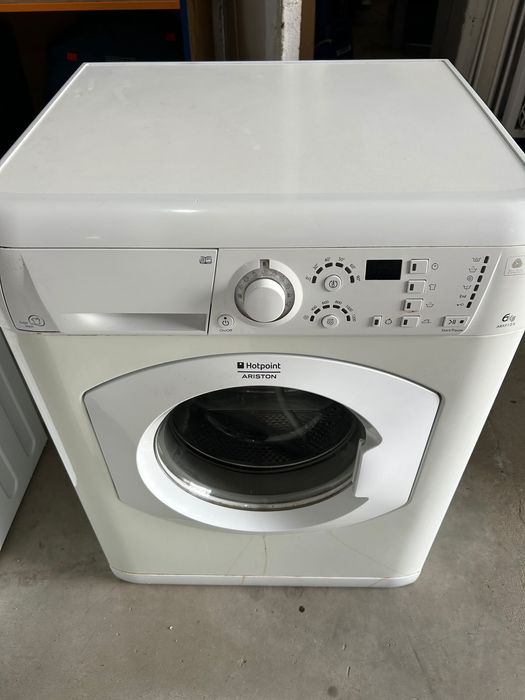 Hotpoint Ariston Mașină de Spălat, Model ARXF 125 (EU), 6 KG