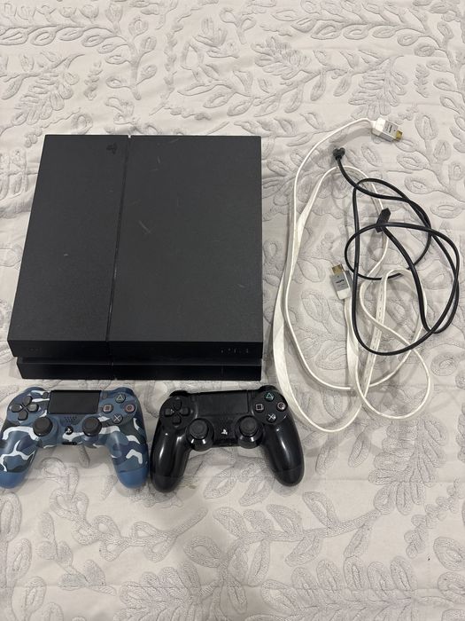 Пс 4,с дисками и цифровые игры:Mk11,Assasin odyssey