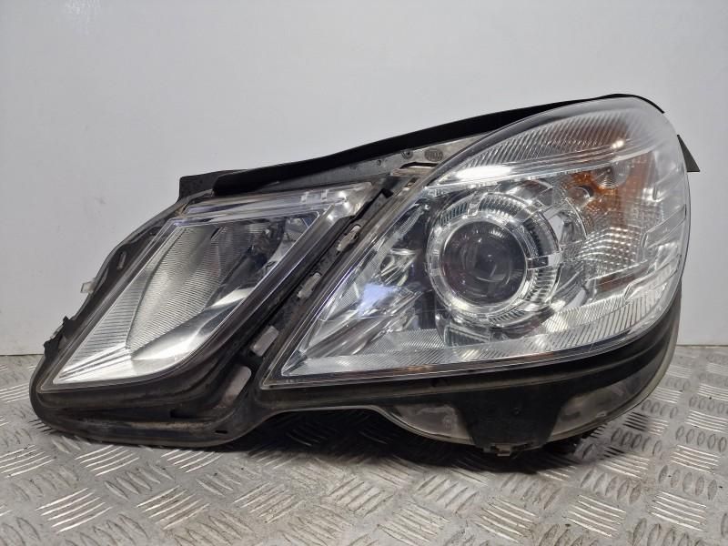 Far stanga lupa bec halogen Mercedes E-Class W212