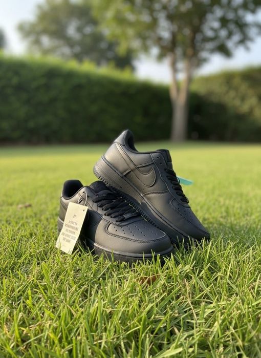 Nike Air Force 1 Low Triple Black