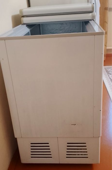 Морозилка в отличном состояний