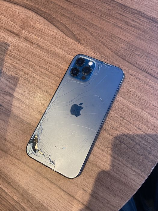 Продам iphone 12 pro