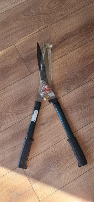 Продаю садовые ножницы