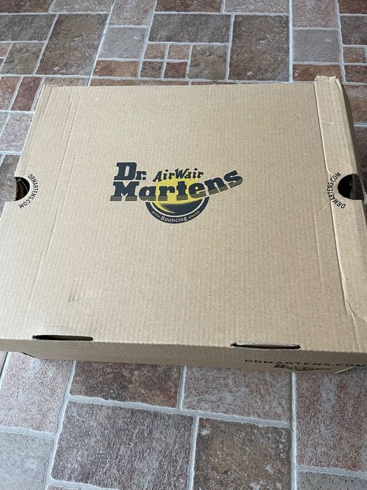 Incaltaminte dr Martens
