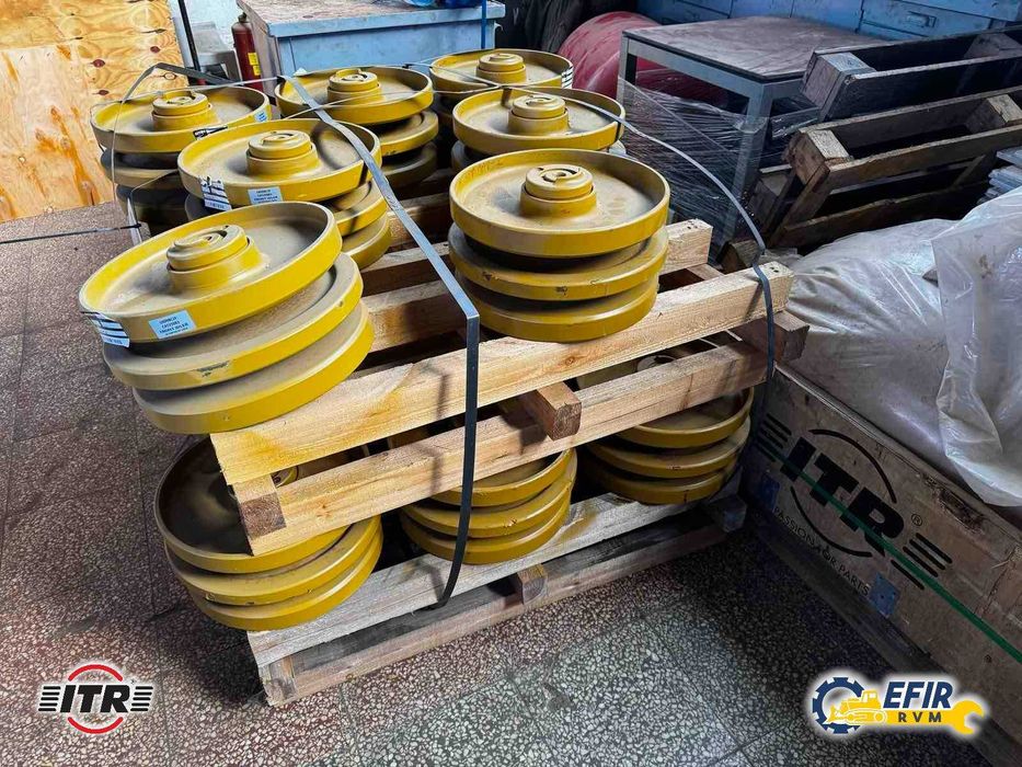 Ходова част - Вериги, Ленивци, Ролки и Звездочки за Булдозери и Багери