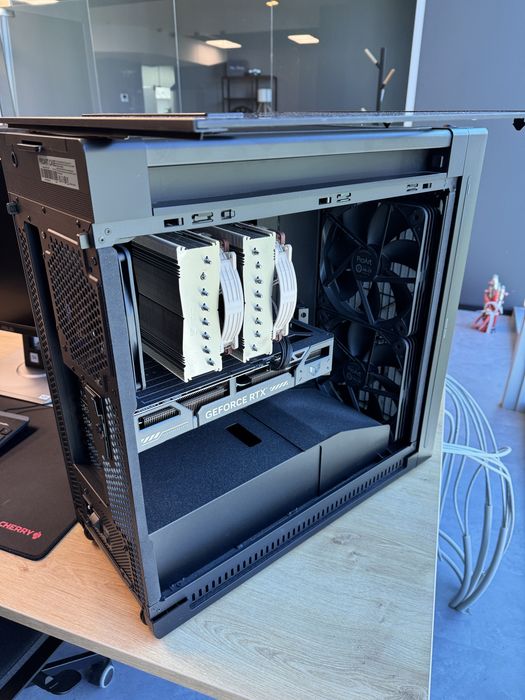 Мощен PC - работна станция - Ryzen 9 9950X / RTX 5070 Ti / 64GB / 6TB