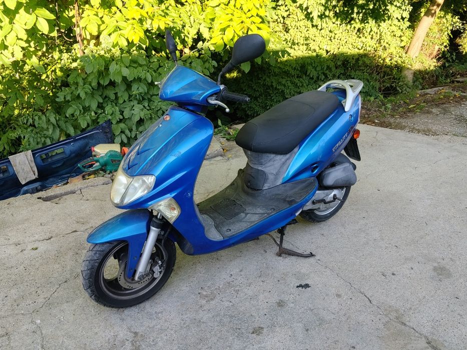 Kymco скутер много добро състояние