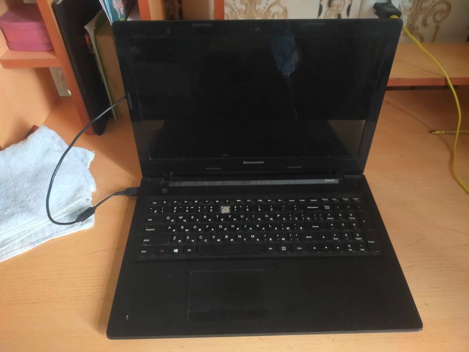 Ноутбук,работает идеально