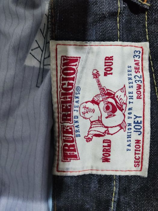 Продаю джинсы True Religion