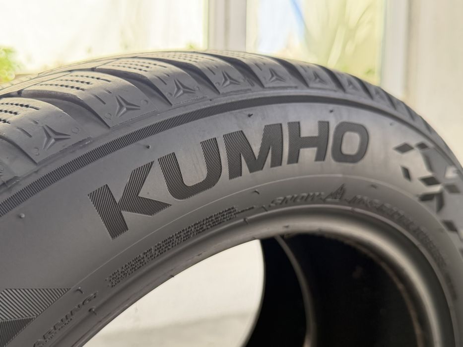 “Dot 24” 225/55/17 Kumho 2Броя: 120€ 6.8мм