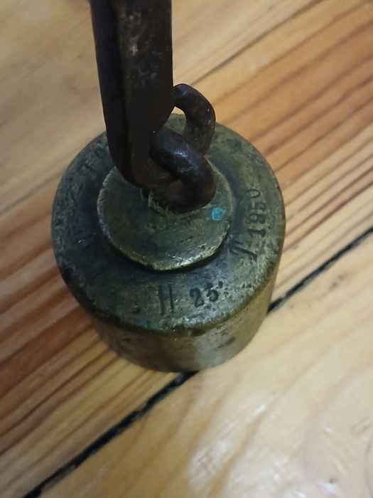 Стар ретро кантар с топуз