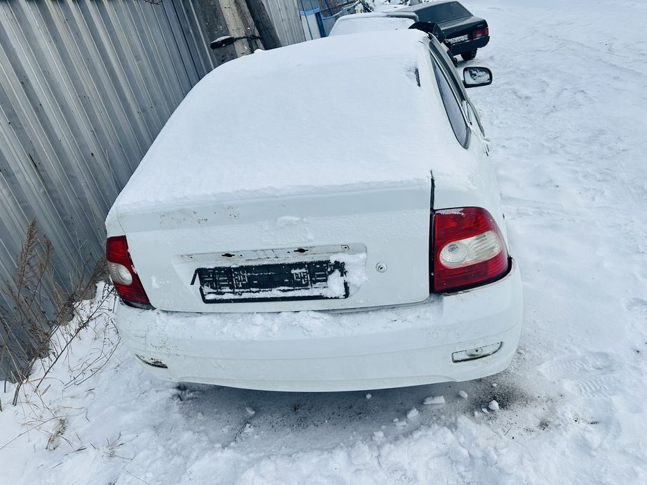 Продам приору 2172 черный