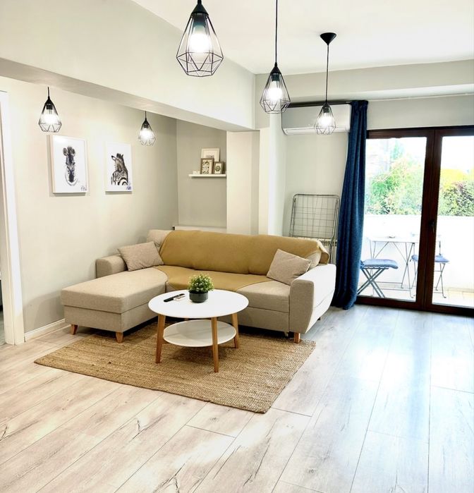 Inchiriez apartament 2 camere Nerva Traian- Unirii, Open space, loc de parcare inclus in pret