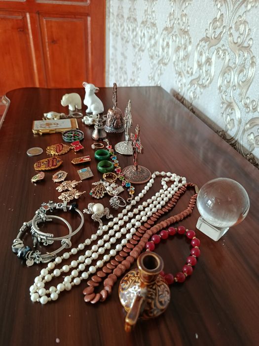 Сувениры, украшения, бижутерия