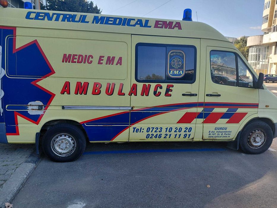 Se vinde ambulanta