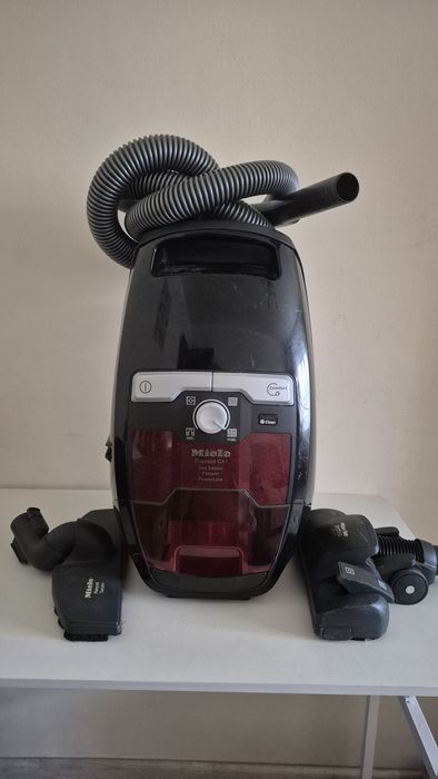 Aspirator Miele Blizzard CX1