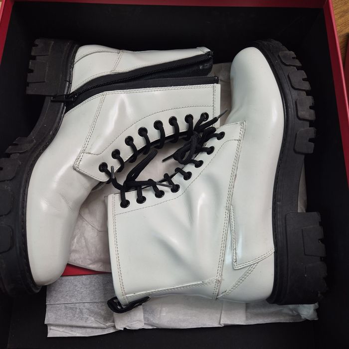 Дамски боти Hugo