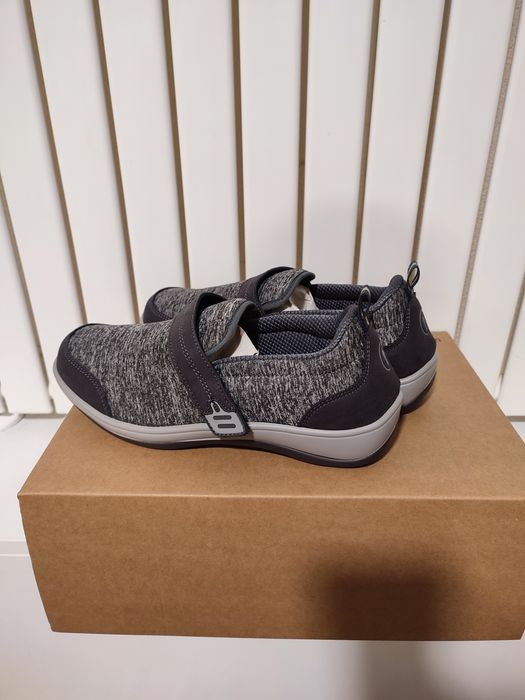 Adidași/pantofi sport