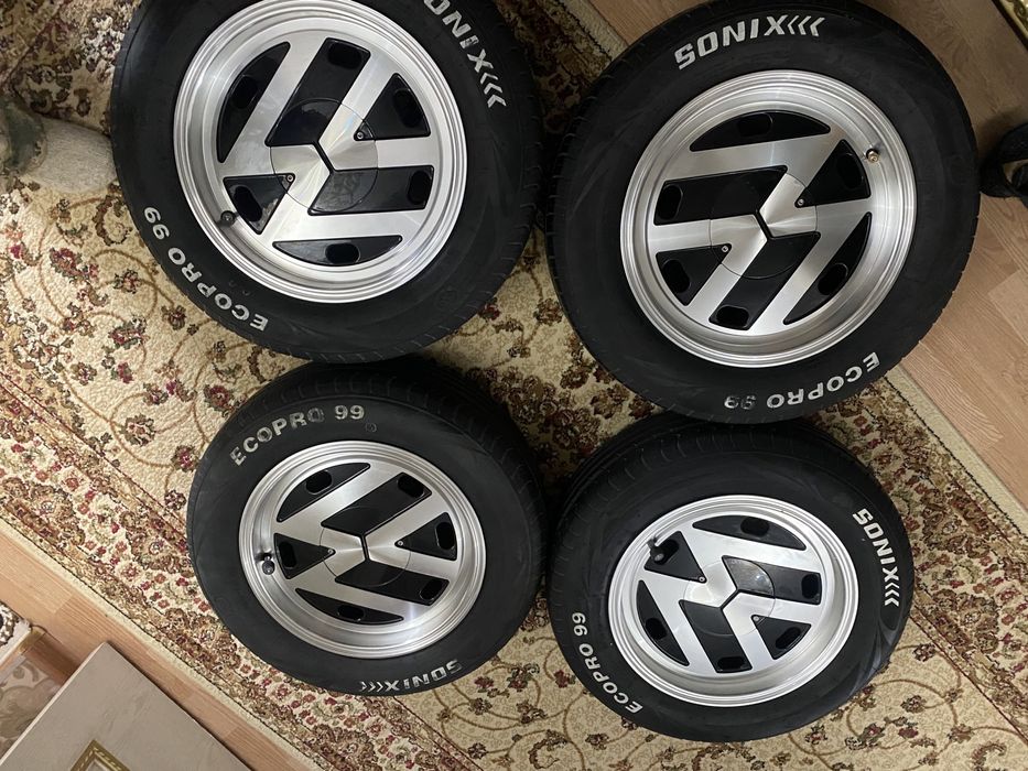 диски вольксваген с с летный шины  в сборе!