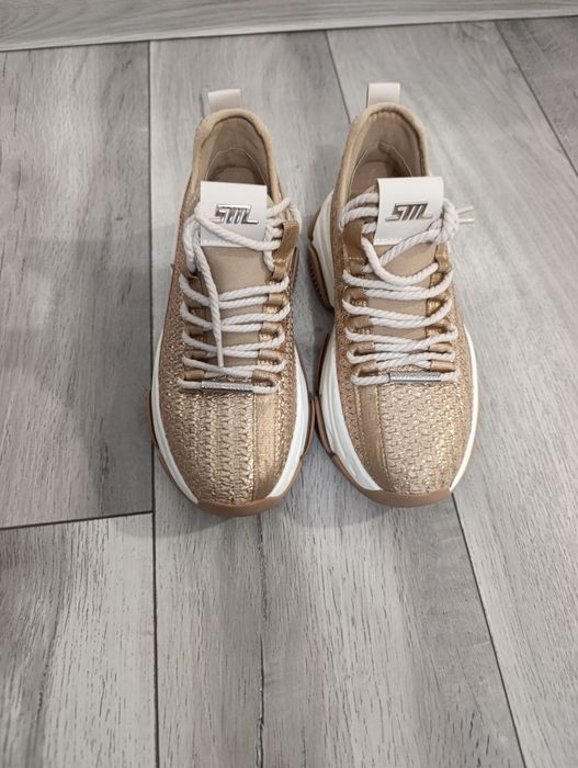 Adidași dama Steve Madden