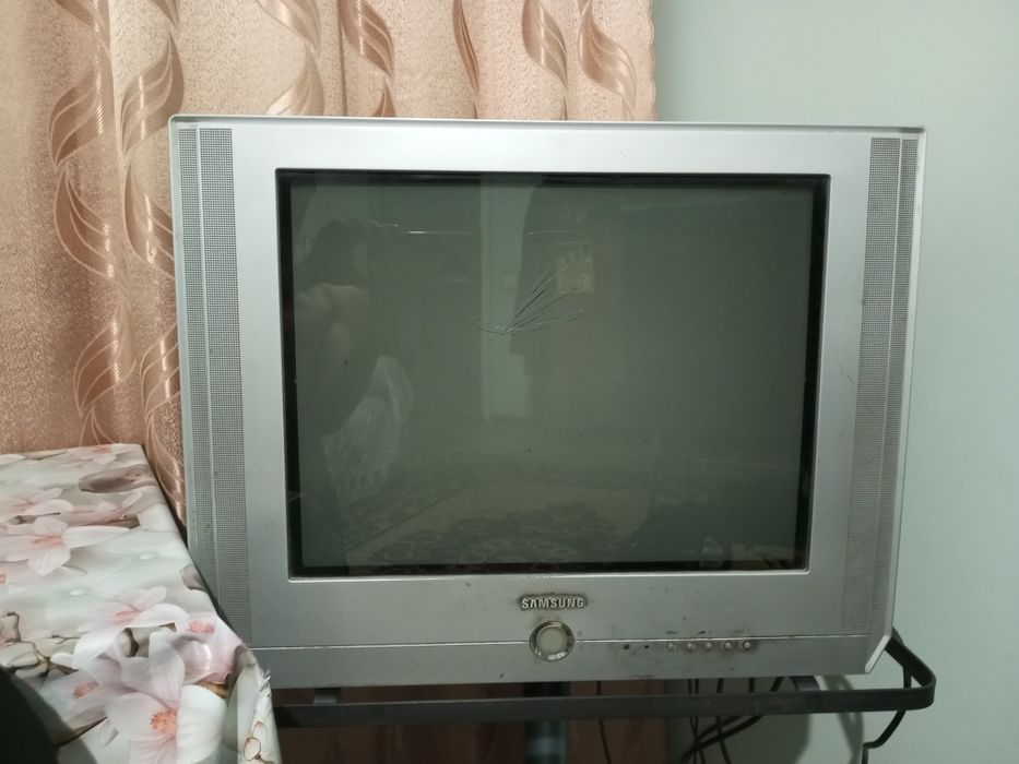 Телевизор Самсунг