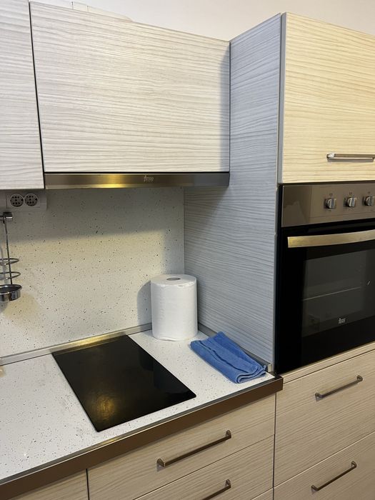 Дава се под наем Тристаен апартамент в Пловдив, Център - 77 кв.м за 800 € - Снимка #8