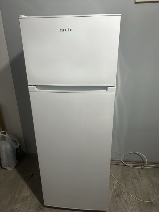 Vind frigider utilizat