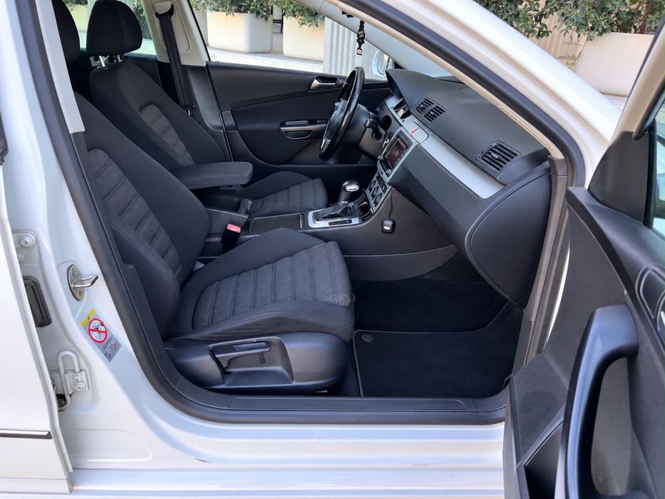 VW Passat B6 R-Line de fabrica 2.0TDI 140CP 2010 EURO-5 Automat 250.000KM * Masina se afla intro stare absolut impecabila* unic proprietar de noua