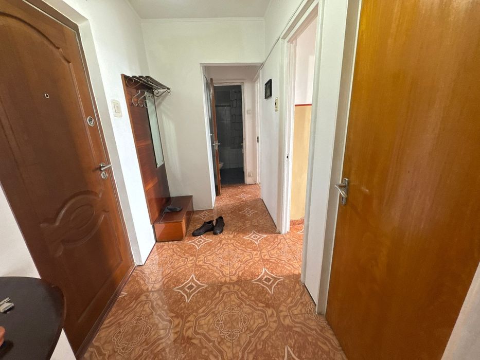 Închiriez apartament