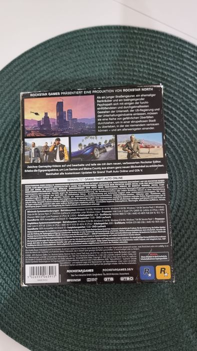 Joc colecție GTA 5 full pack ptr. PC impecabil ca nou  + cod