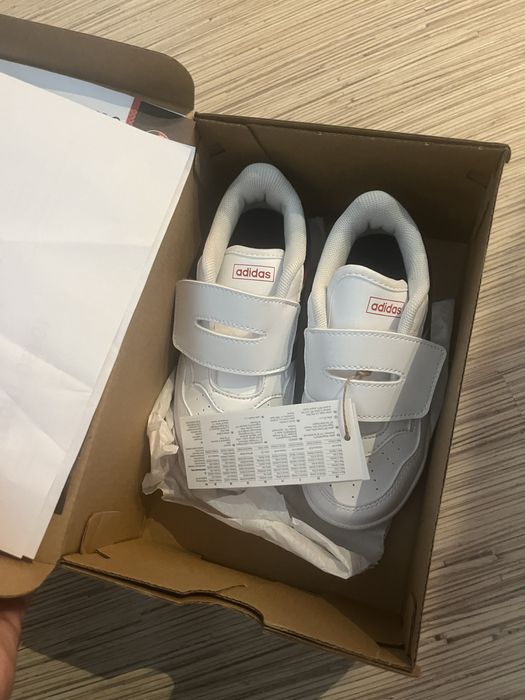Детски обувки adidas 26 1/2
