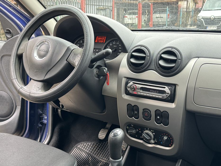 Vând Dacia Sandero Motor 1,4 Benzină MPI 75 CP Euro 4 AMBIANCE Climă