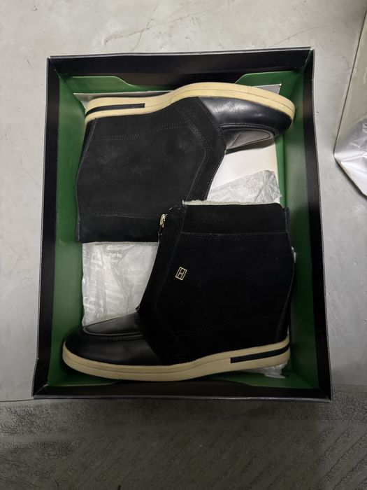 Продам tommy hilfiger женские ботинки