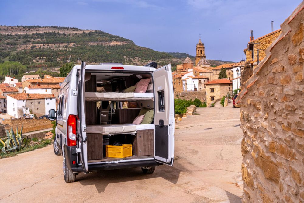 Campervan de inchiriat 2024 /Benimar /Autorulota / Camper /