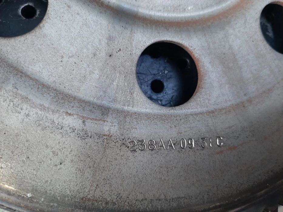 coroana volanta dodge caliber 2.0 b dupa 2006  238aa0938c