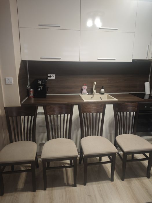 Трапезни столове 4бр